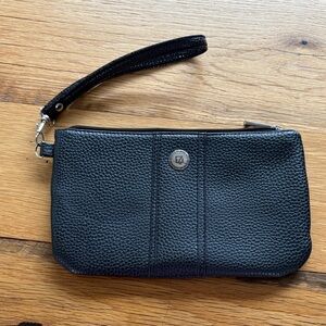 Stone Mountain Accessories Black Wristlet w/ removable strap